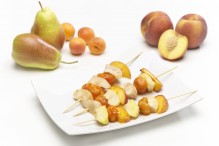 Ore 16.00 Slurp, la MerendaSpiedini di Frutta alla Cannella